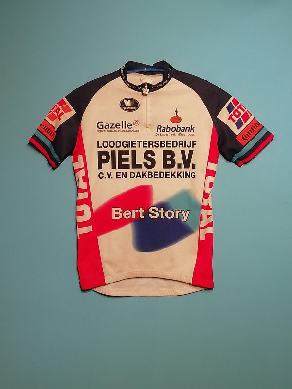 PIELS-BERT STORY-TOTAL 2002/2003