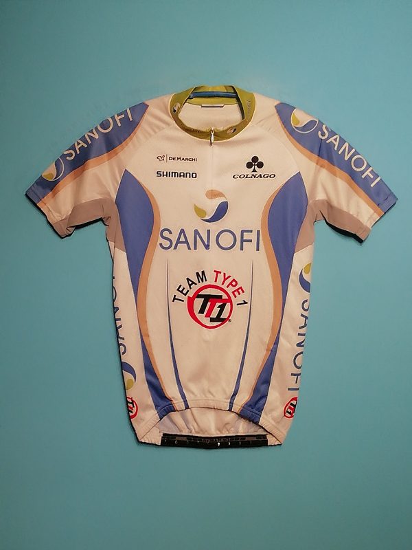 TEAM TYPE 1-SANOFI AVENTIS  2eSHIRT 2011